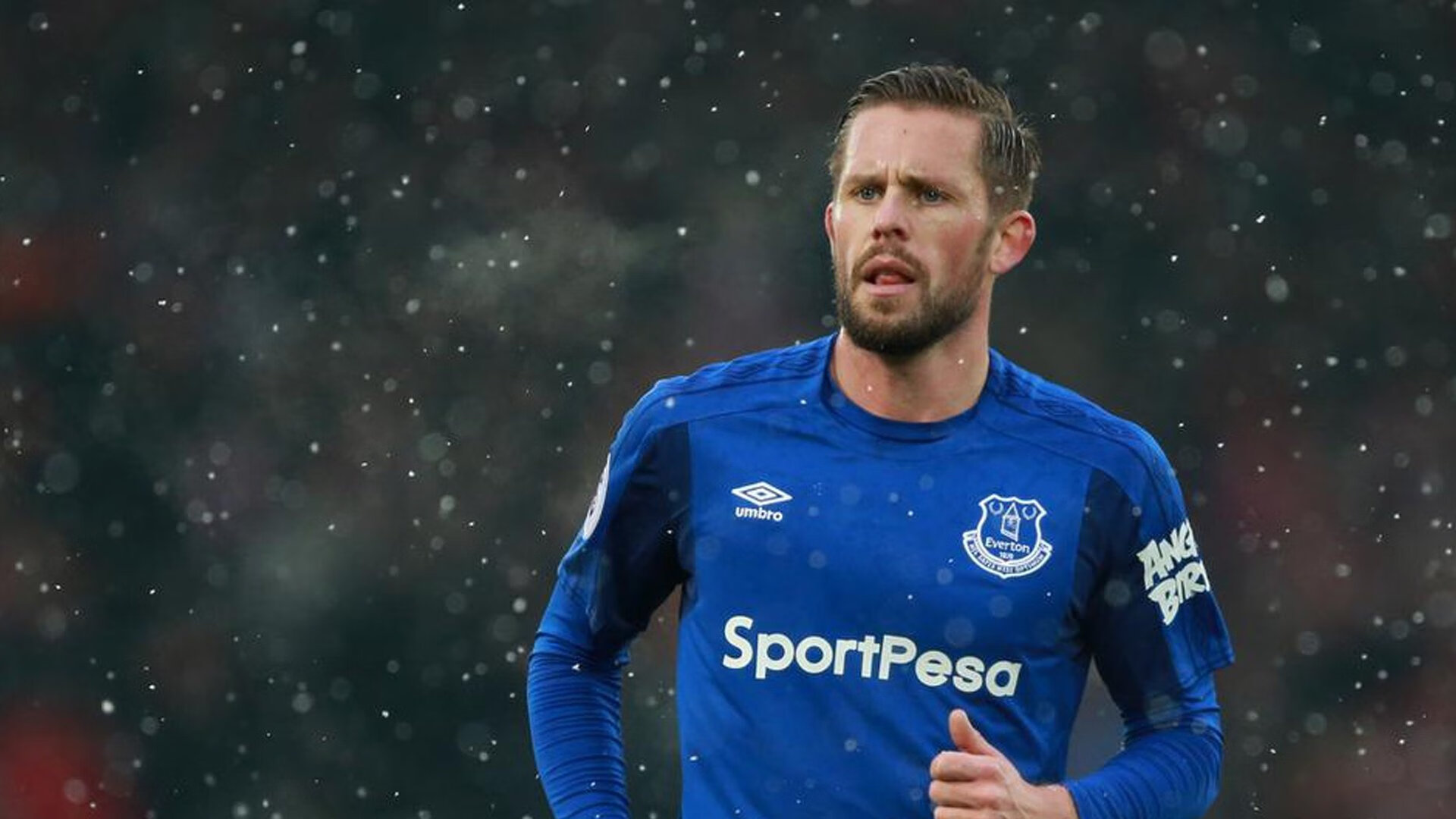 五大联赛是否因数据透明化降低比赛战术不确定性,五大联赛形势